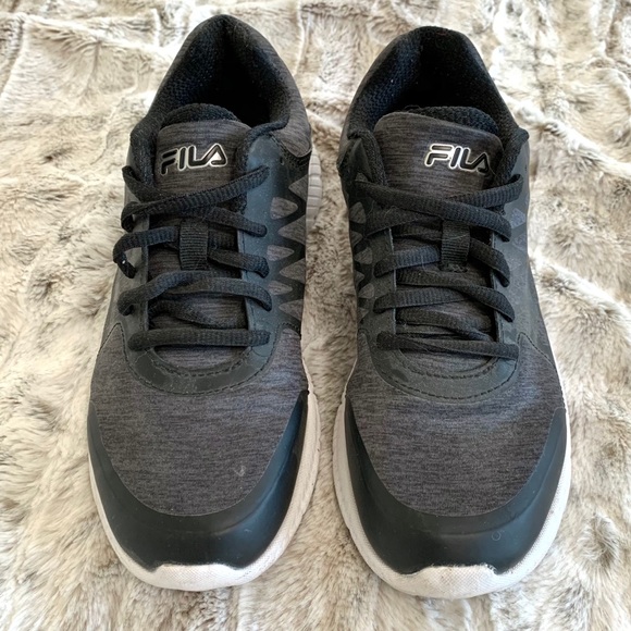 Fila Black Memory Foam Finity Running Shoes - Picture 2 of 8
